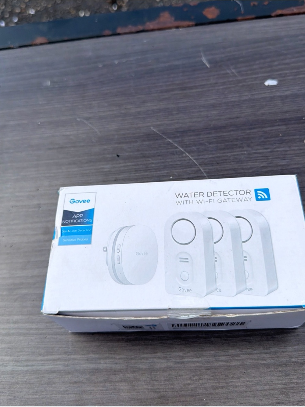 Govee Water Detector 3 Pack with RF Wi-Fi Gateway B5040101 -2 / H5054 + H5040